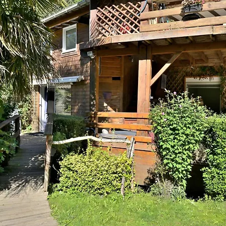 Les Du Ruisseau * Chein-Dessus