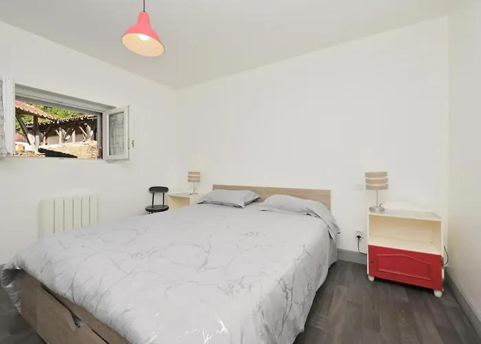 Les Du Ruisseau 아파트 Chein-Dessus