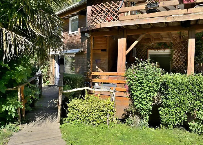 Les Du Ruisseau * Chein-Dessus